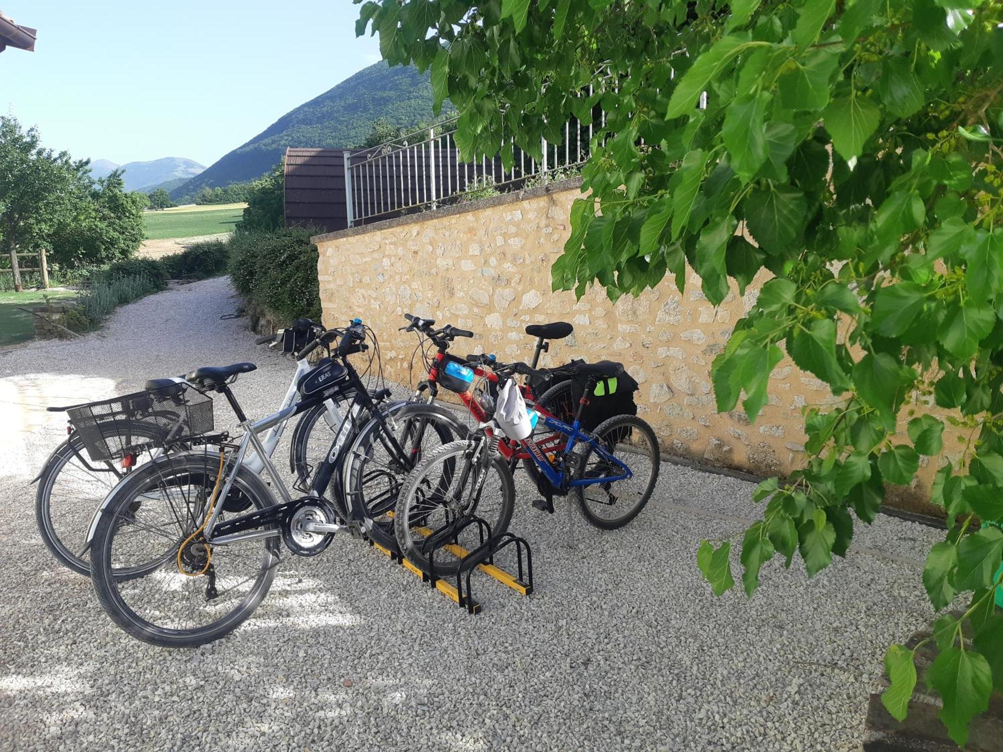Agriturismo La Cascina Di Opaco Норча Экстерьер фото